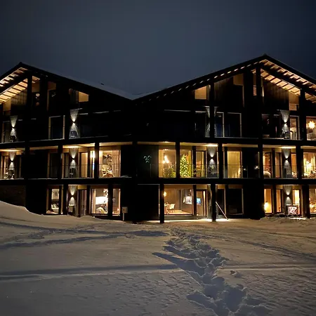Kikut Alpin In - Out Apartamento *