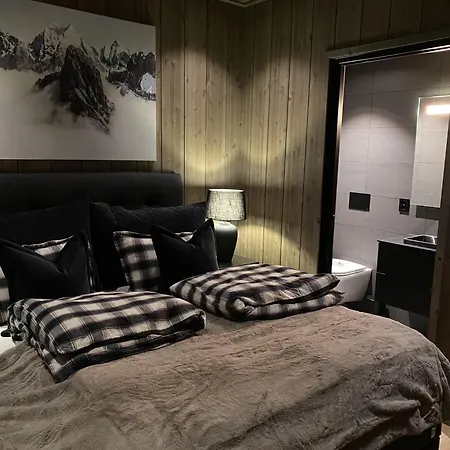 Kikut Alpin In - Out Apartamento *